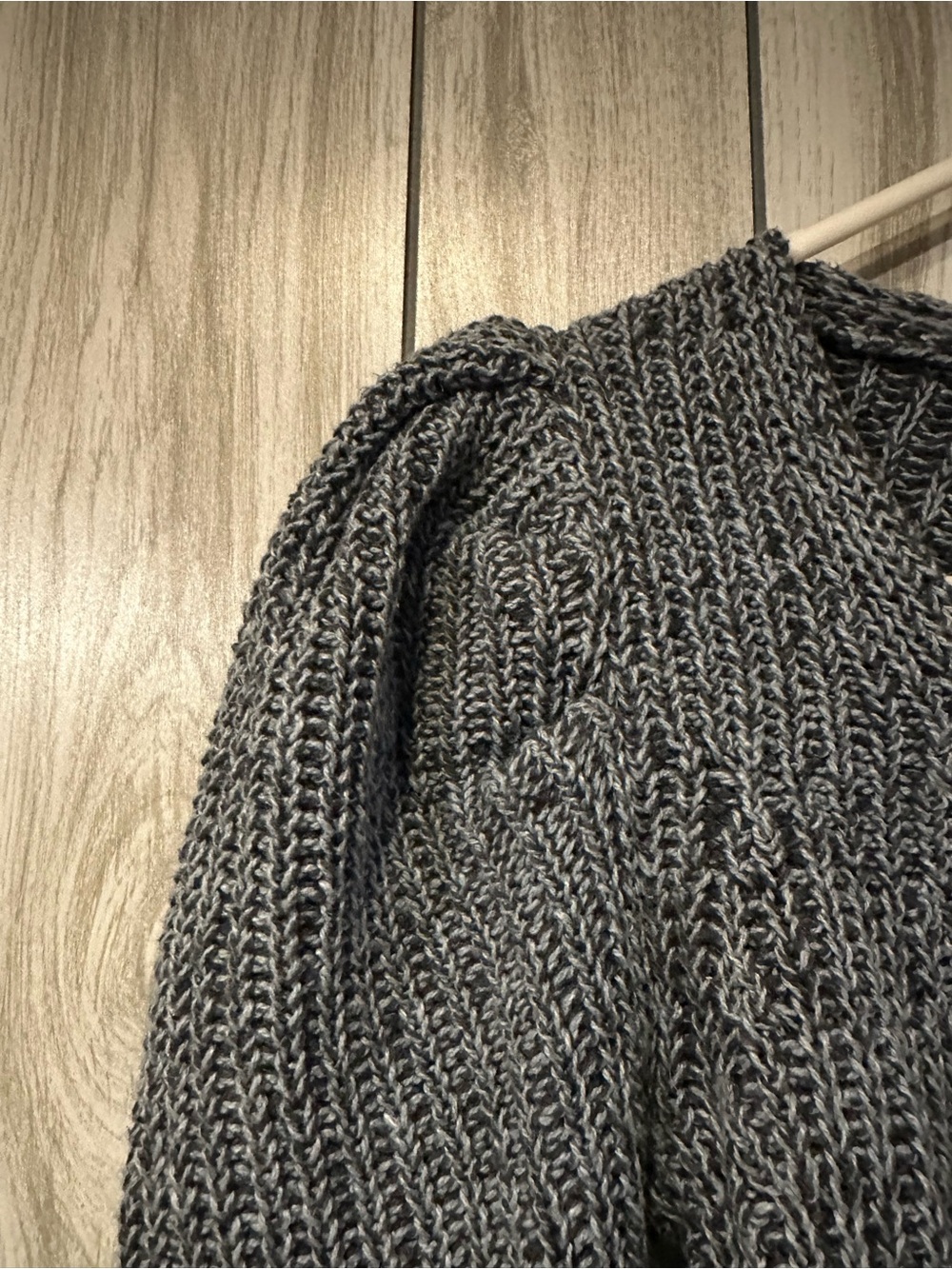Universal Thread Sweater - Picture 3 of 4